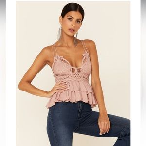 FREE PEOPLE WOMEN'S ADELLA CAMI LACE RUFFLED TANK TOP